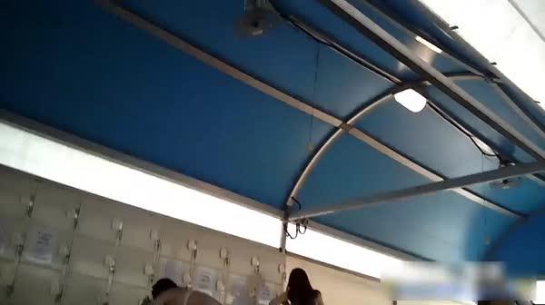 潜入韩国某海边浴场洗浴室偷拍韩国妞貌似略胜岛国妞一筹